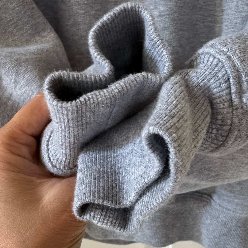 Aritzia Wilfred Free Heather Gray Crewneck Sweatshirt - Picture 5 of 10